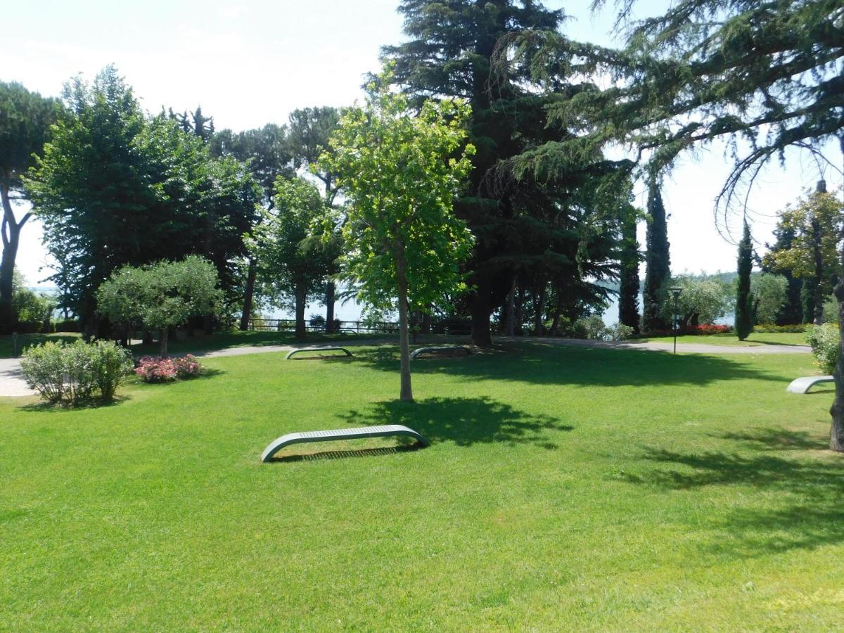 Lato Soleggiato @Gardazzurro Daire Padenghe sul Garda Dış mekan fotoğraf