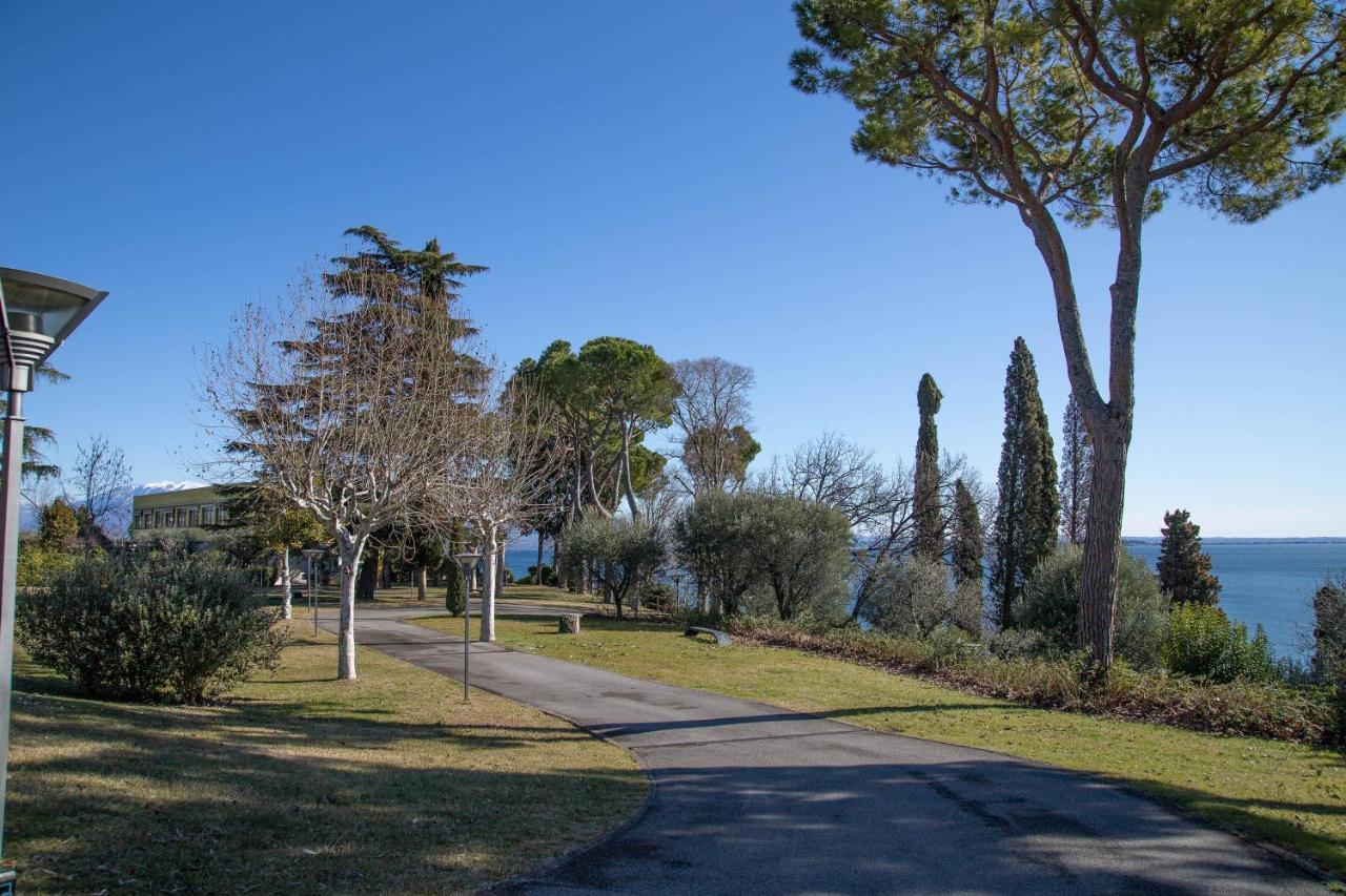 Lato Soleggiato @Gardazzurro Daire Padenghe sul Garda Dış mekan fotoğraf